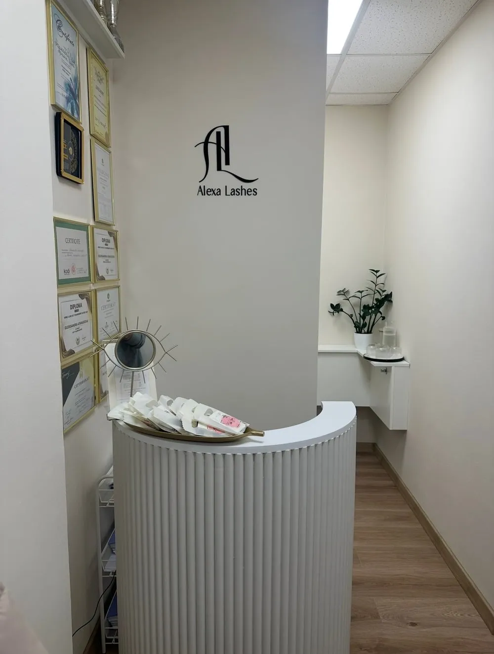 Recepcia Alexa Lashes